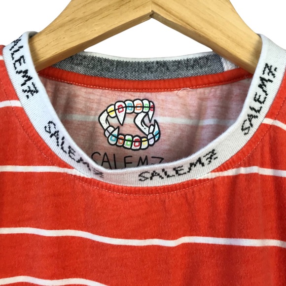 Salem7 Men's Short Sleeve White Orange Striped Embroidered Fangz T-Shirt - Picture 2 of 7